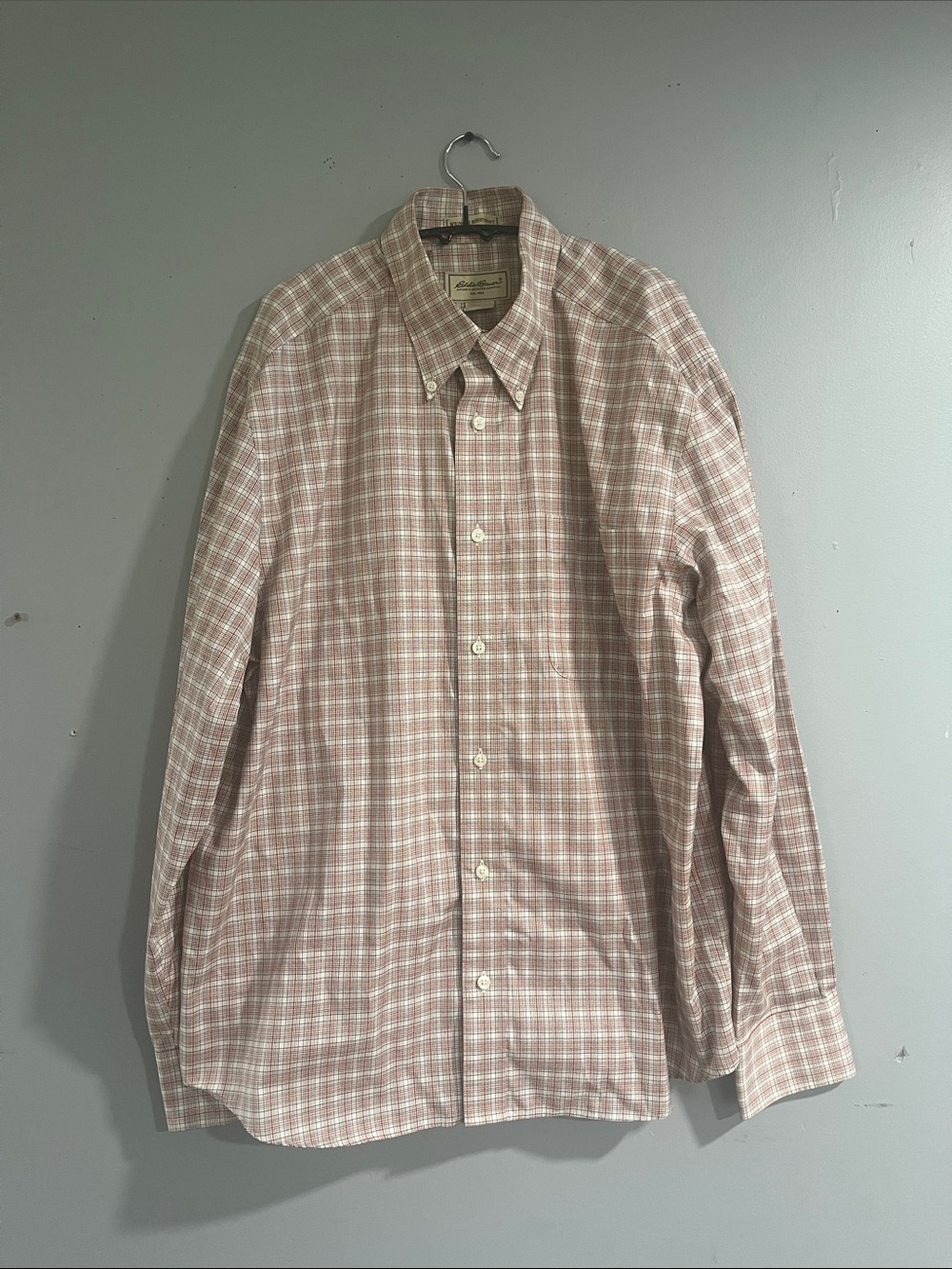 Eddie Bauer Orange and White Plaid Button-Down Shirt Wrinkle Resistant Large